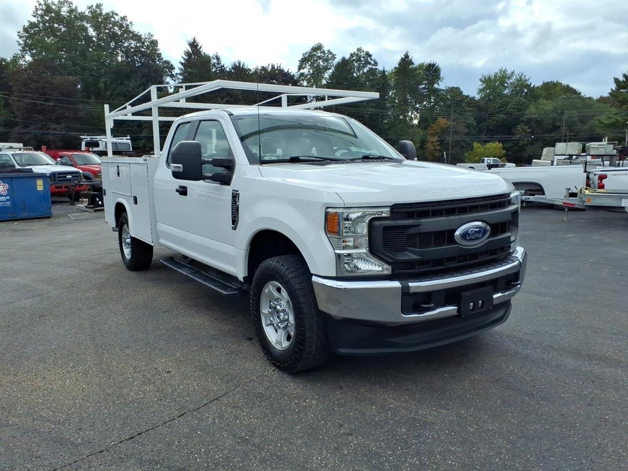 Ford Super Duty F-250 SRW Lariat 4WD SuperCab 8' Box 2022