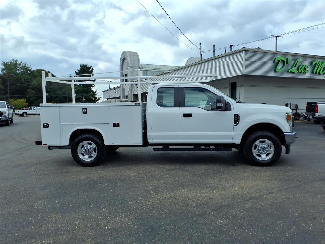 Ford Super Duty F-250 SRW Lariat 4WD SuperCab 8' Box 2022