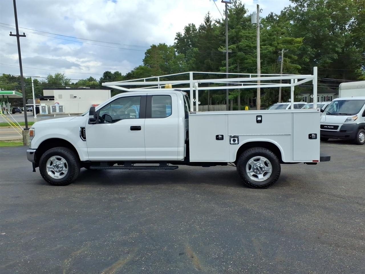 Ford Super Duty F-250 SRW Lariat 4WD SuperCab 8' Box 2022
