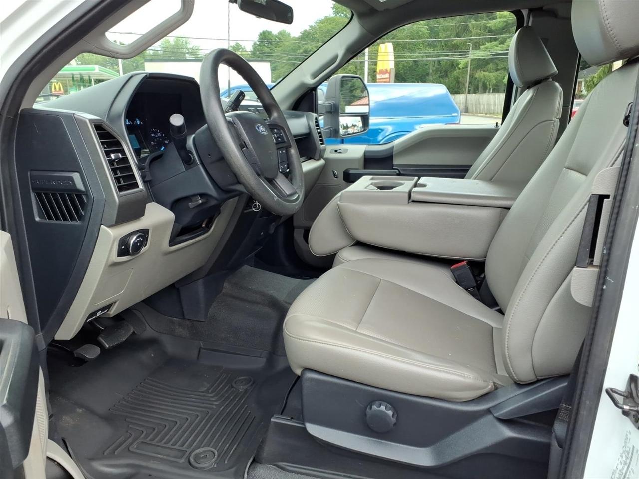 Ford Super Duty F-250 SRW Lariat 4WD SuperCab 8' Box 2022