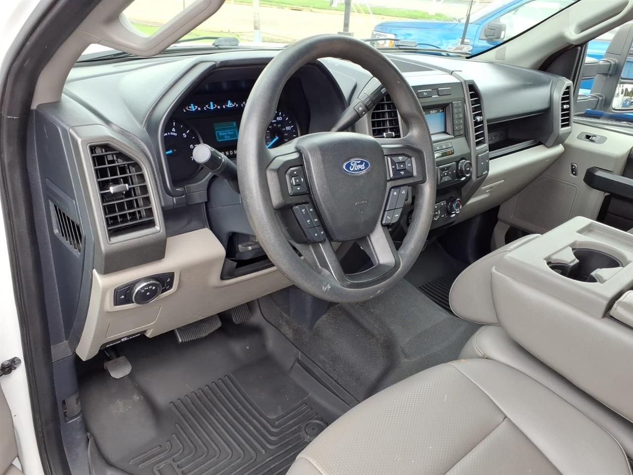 Ford Super Duty F-250 SRW Lariat 4WD SuperCab 8' Box 2022