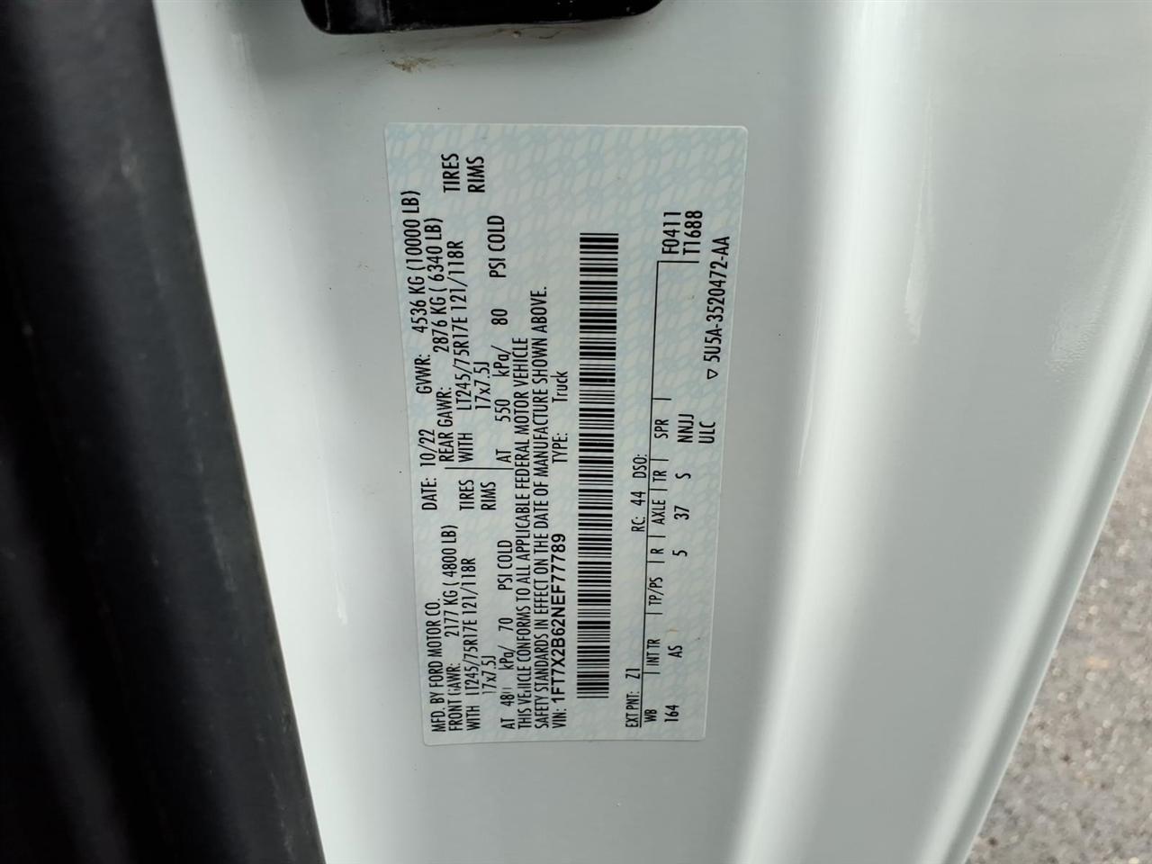 Ford Super Duty F-250 SRW Lariat 4WD SuperCab 8' Box 2022