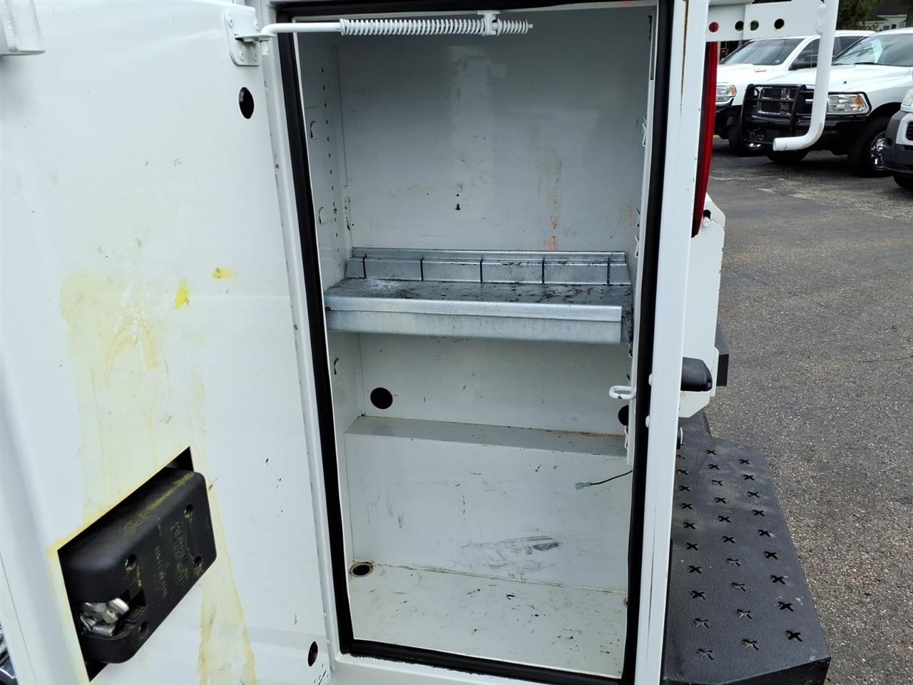 Ford Super Duty F-250 SRW XL 2WD SuperCab 8' Box 2022