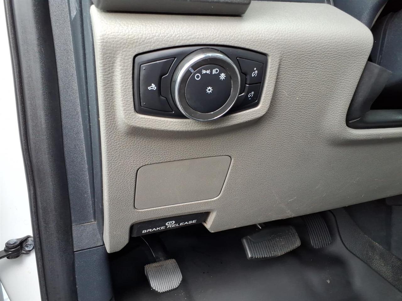 Ford Super Duty F-250 SRW XL 2WD SuperCab 8' Box 2022