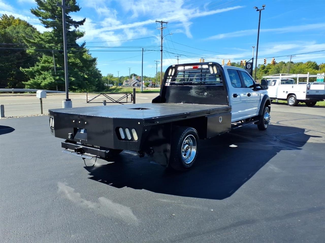 Ford Super Duty F-450 DRW Lariat 4WD Crew Cab 179" WB 60" CA 2019