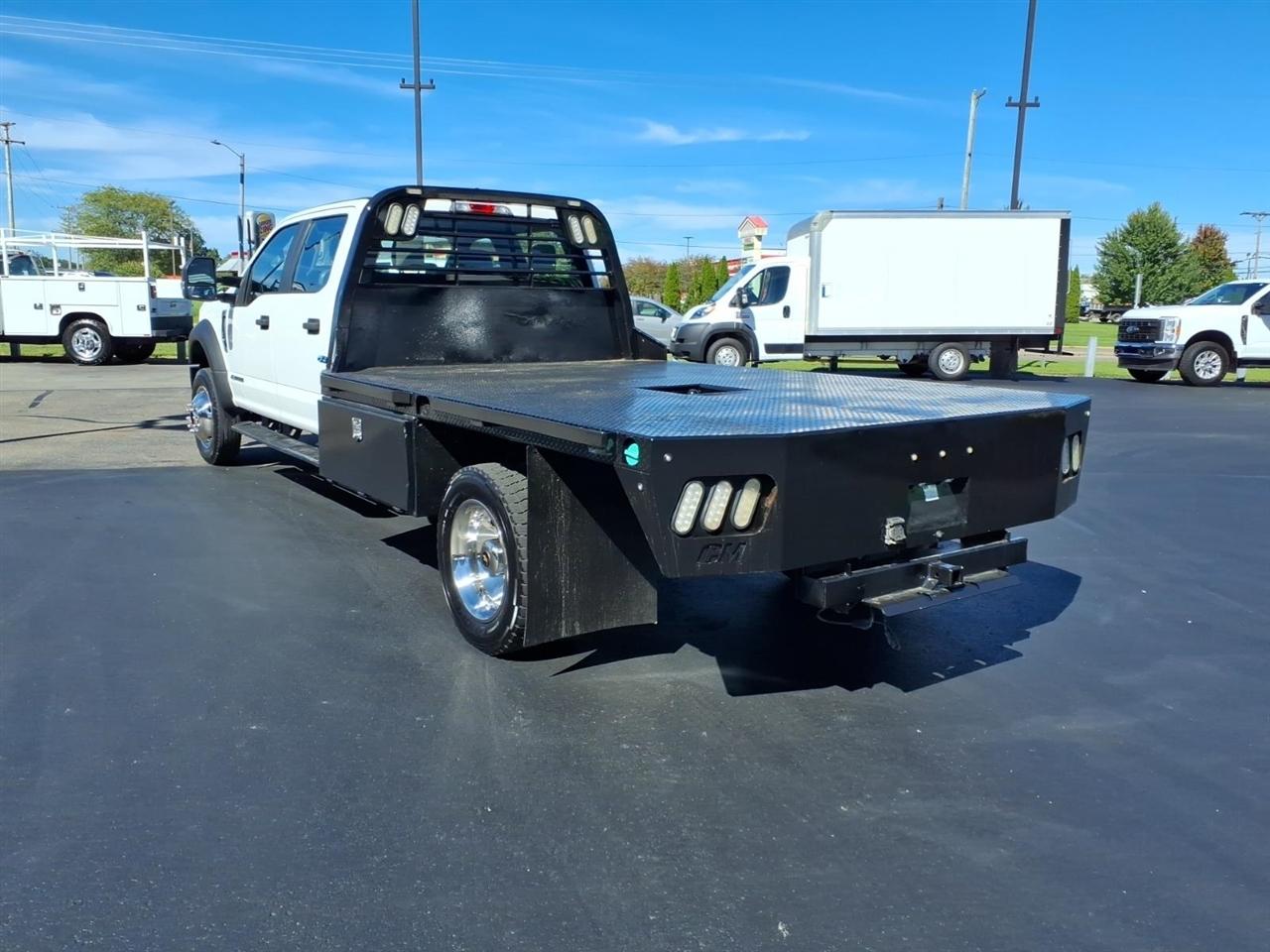 Ford Super Duty F-450 DRW Lariat 4WD Crew Cab 179" WB 60" CA 2019