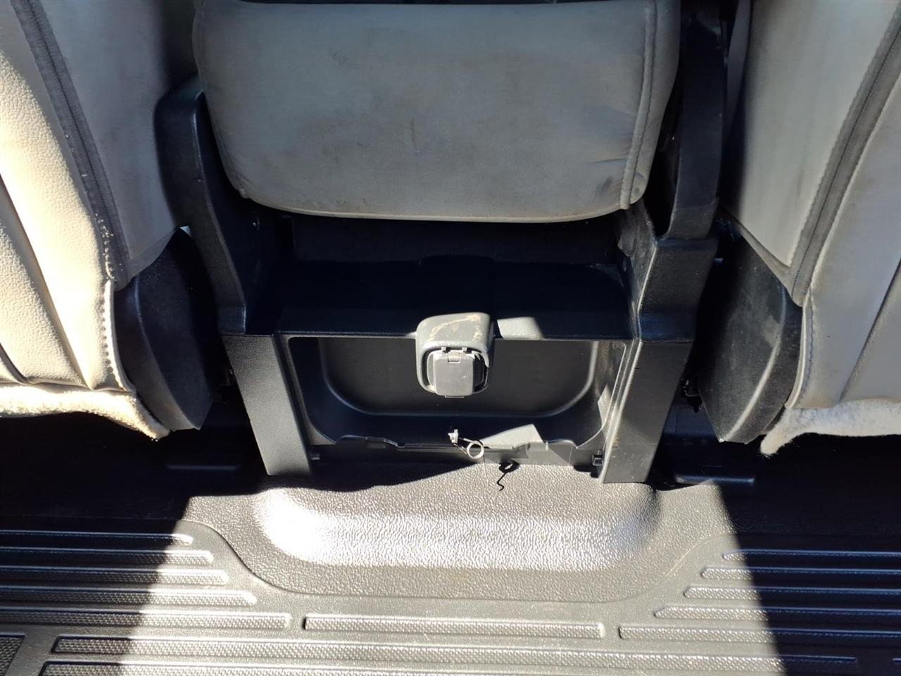 Ford Super Duty F-450 DRW Lariat 4WD Crew Cab 179" WB 60" CA 2019