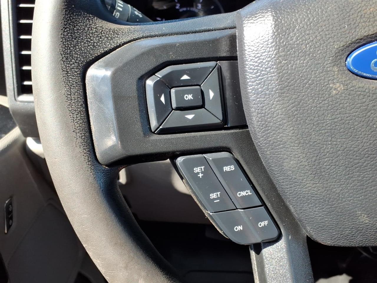 Ford Super Duty F-450 DRW Lariat 4WD Crew Cab 179" WB 60" CA 2019