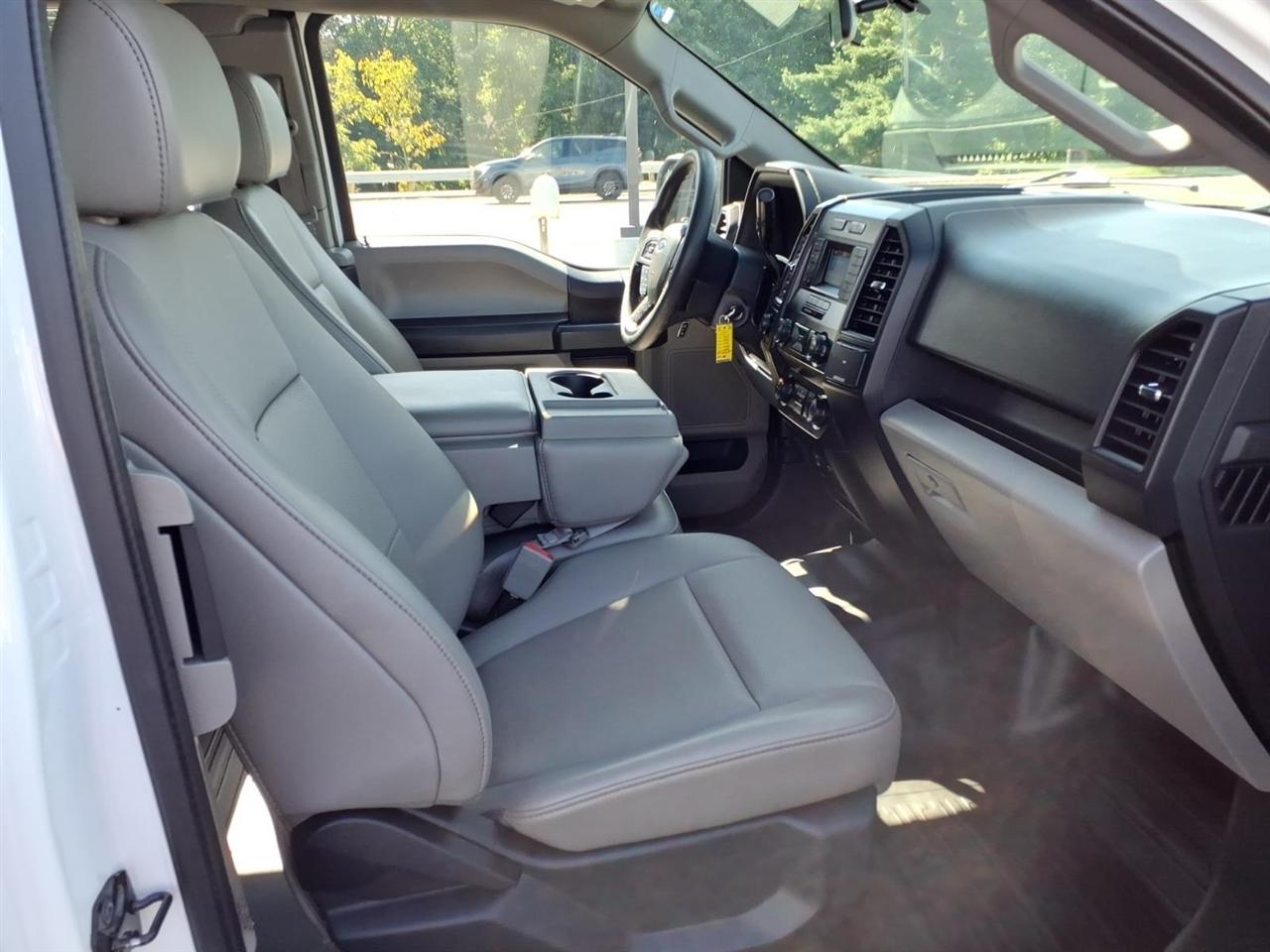 Ford F-150 Lariat 4WD SuperCab 8' Box 2020