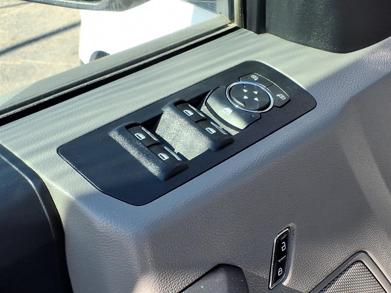 Ford F-150 Lariat 4WD SuperCab 8' Box 2020