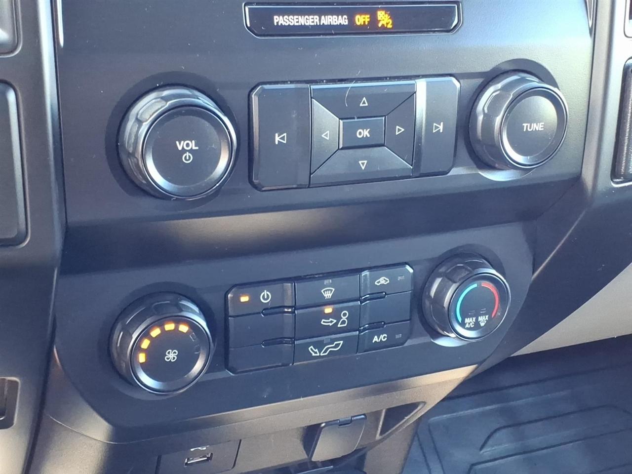 Ford F-150 XL 4WD Reg Cab 8' Box 2020