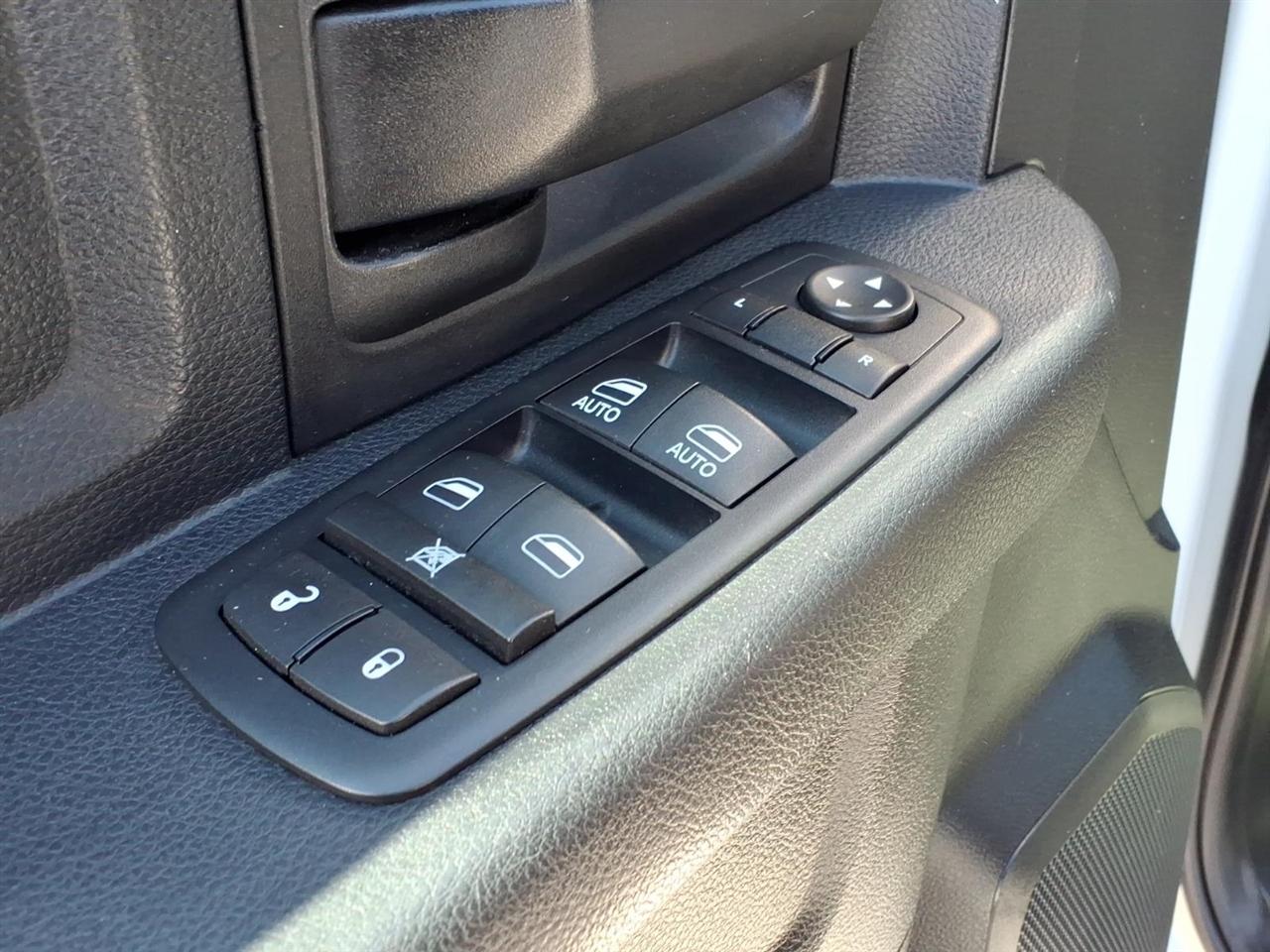 RAM 2500 4WD Crew Cab 169" Tradesman 2014