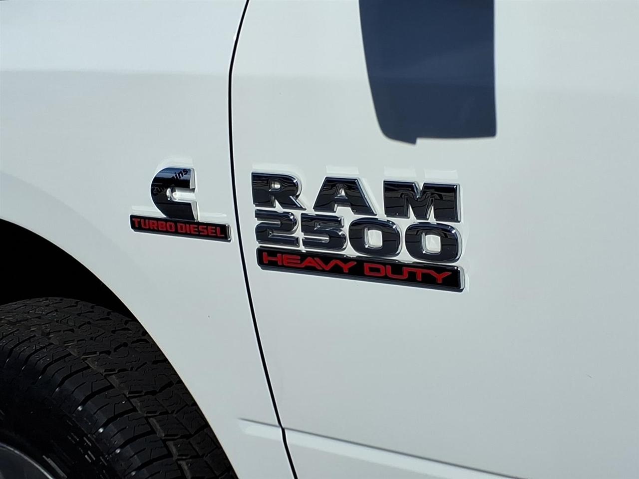 RAM 2500 4WD Crew Cab 169" Tradesman 2014
