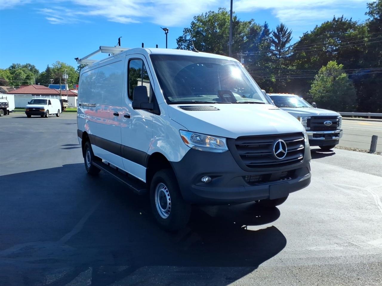 Mercedes-Benz Sprinter Cargo Van 2500 Standard Roof I4 Diesel HO 144" AWD 2025