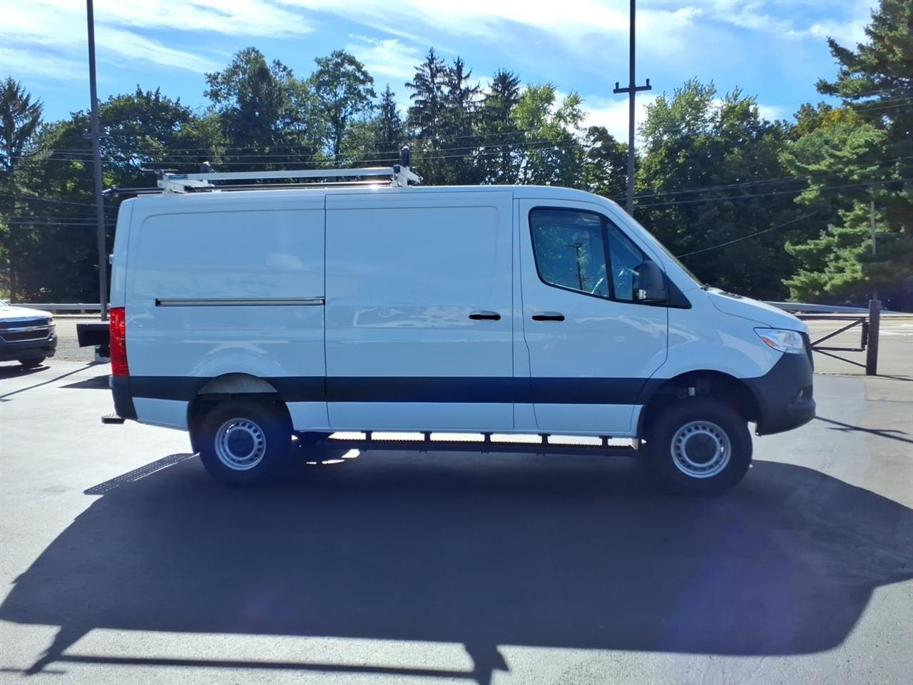 Mercedes-Benz Sprinter Cargo Van 2500 Standard Roof I4 Diesel HO 144" AWD 2025