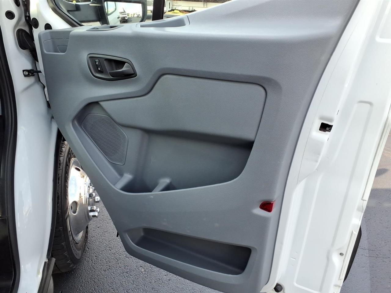 Ford Transit Chassis T-350 DRW 156" WB 9950 GVWR 2019