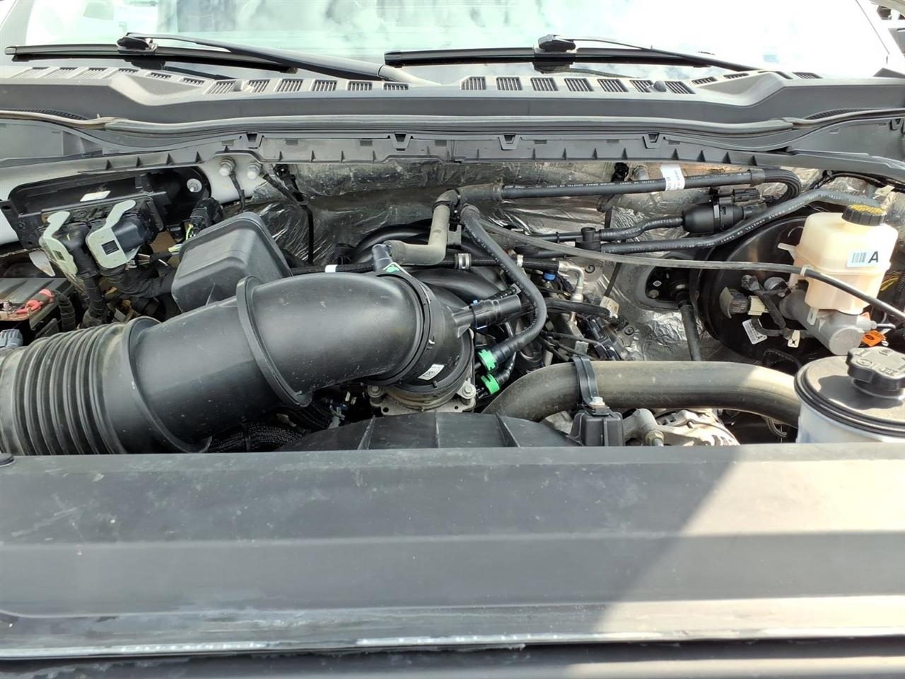 Ford Super Duty F-250 SRW XL 4WD SuperCab 8' Box 2023