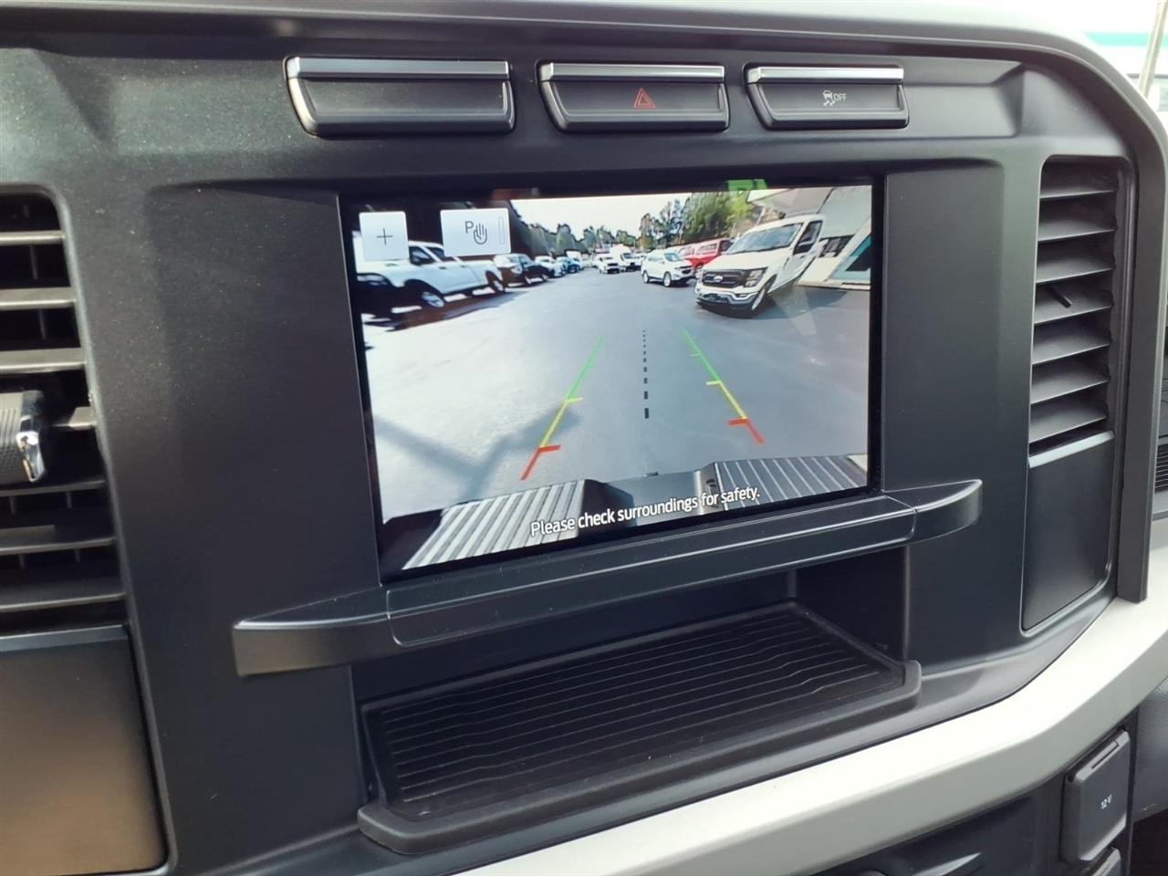 Ford Super Duty F-250 SRW XL 4WD SuperCab 8' Box 2023