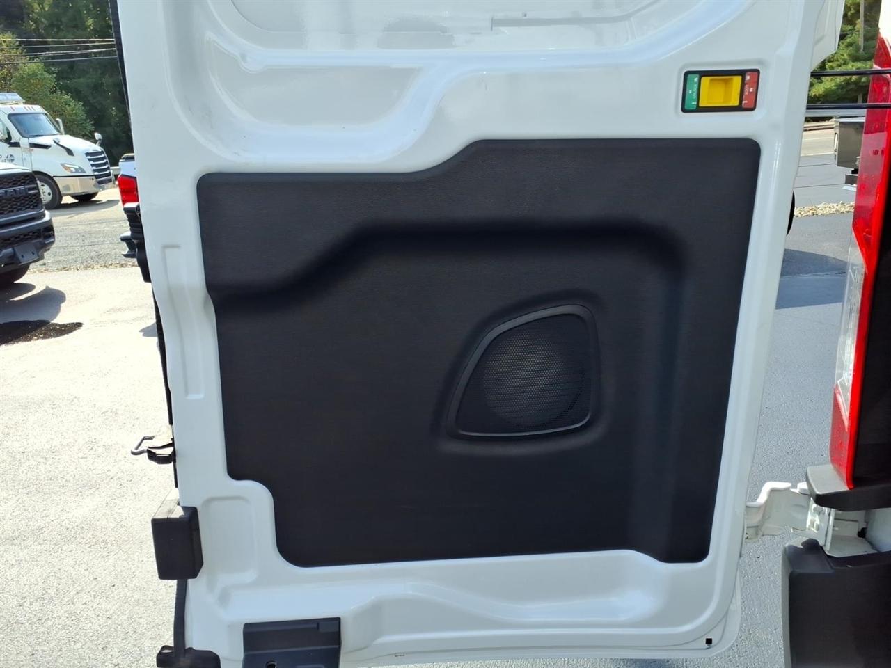 Ford Transit Cargo Van T-250 148" EL Hi Rf 9070 GVWR RWD 2022