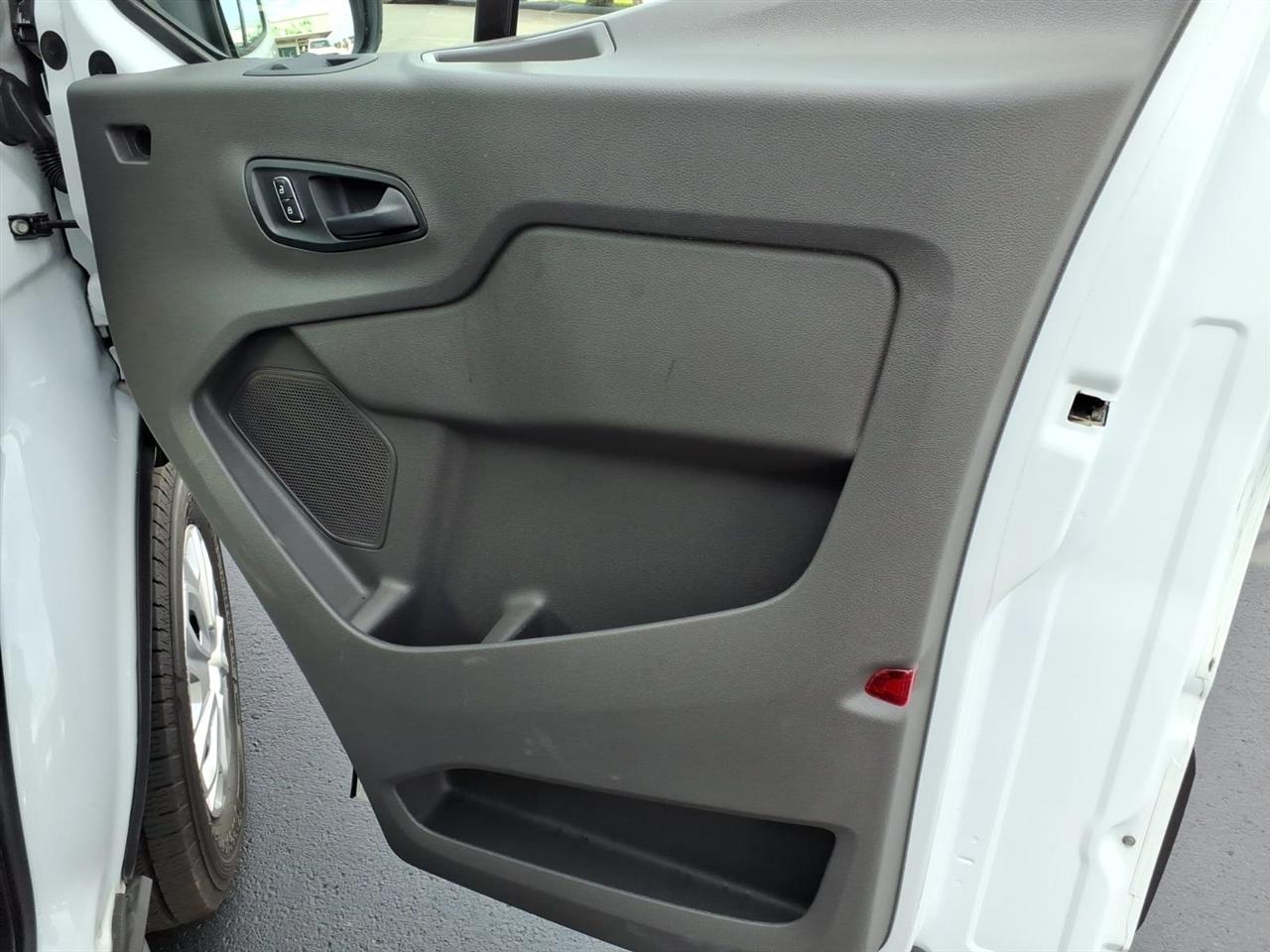 Ford Transit Cargo Van T-250 148" EL Hi Rf 9070 GVWR RWD 2022