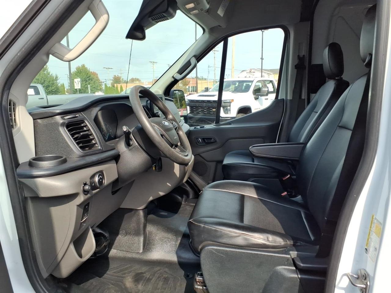 Ford Transit Cargo Van T-250 148" EL Hi Rf 9070 GVWR RWD 2022