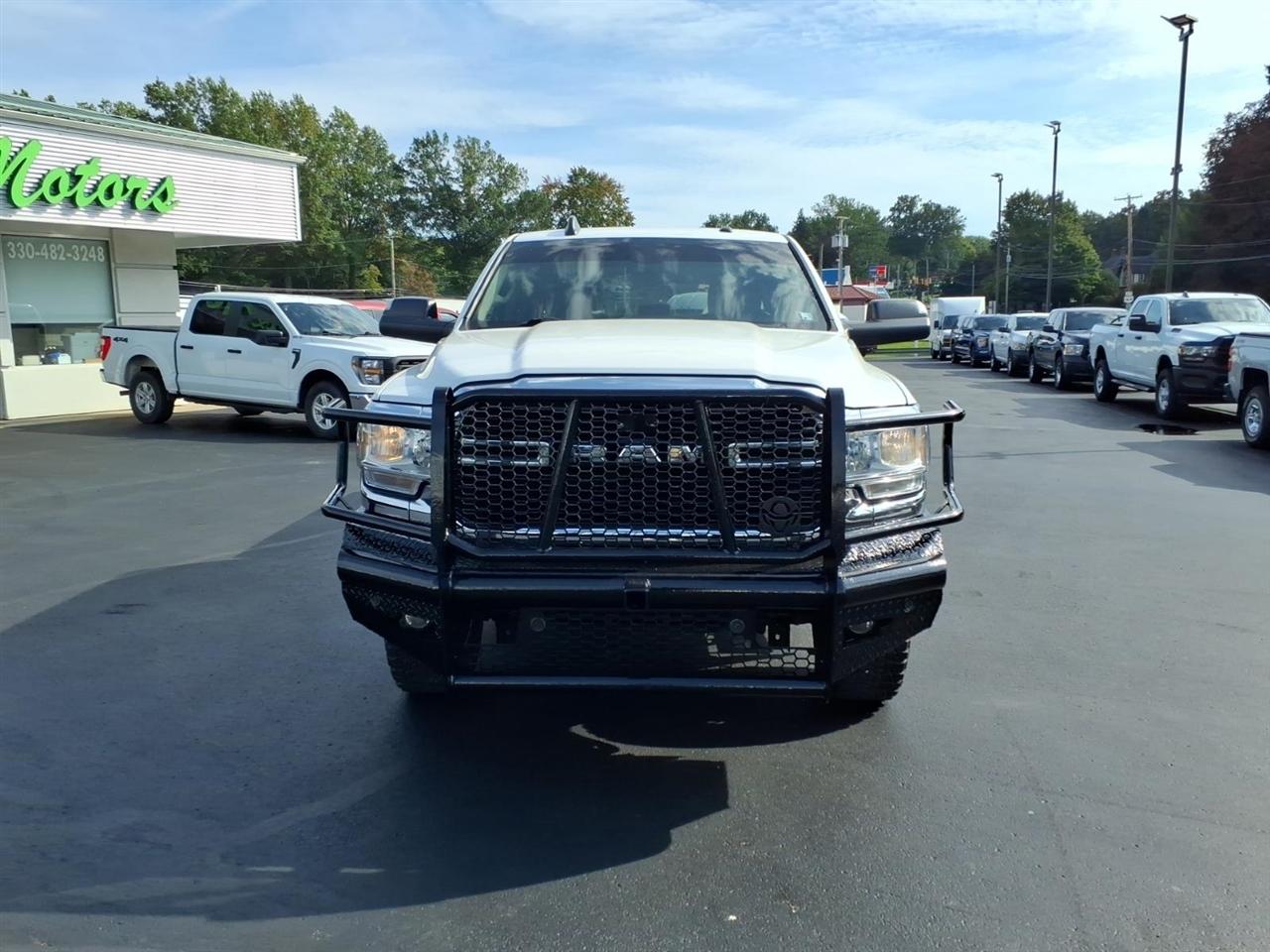 RAM 2500 Big Horn 4x4 Crew Cab 8' Box 2019