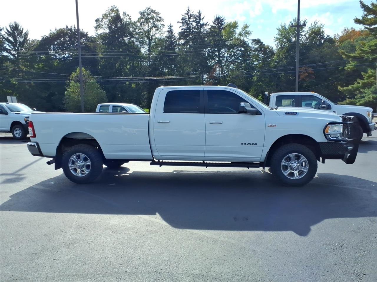 RAM 2500 Big Horn 4x4 Crew Cab 8' Box 2019