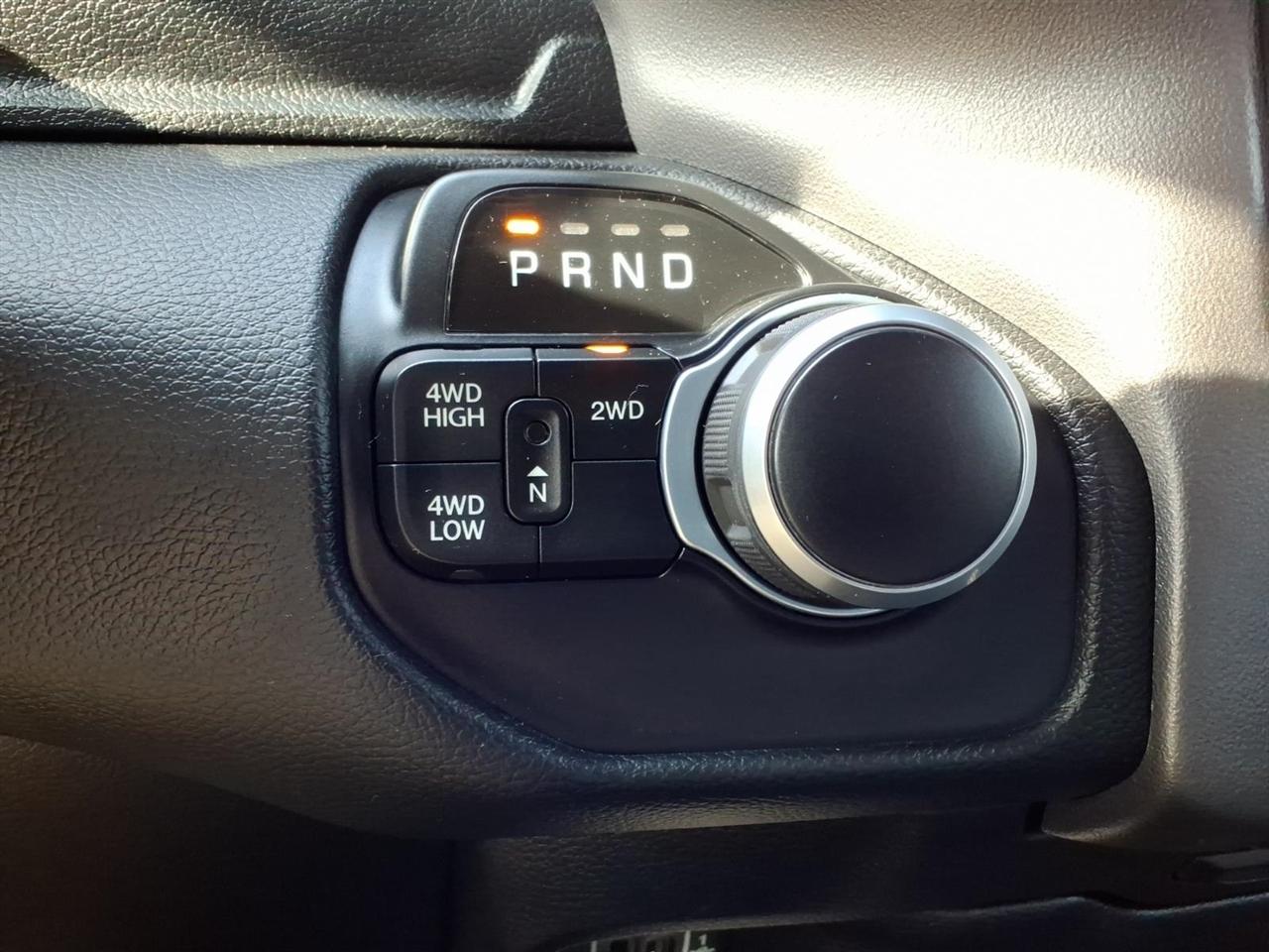 RAM 2500 Big Horn 4x4 Crew Cab 8' Box 2019