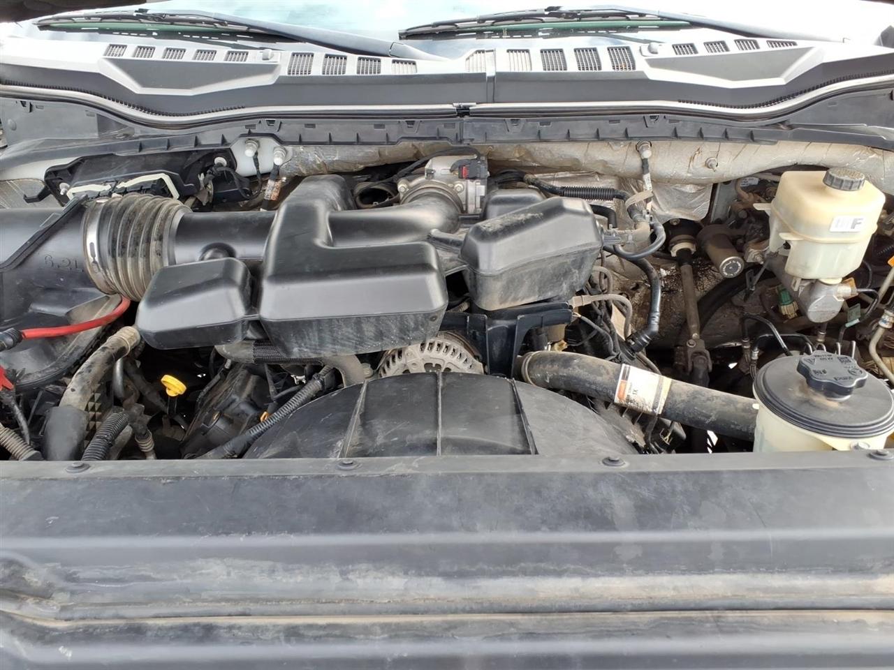 Ford Super Duty F-350 DRW XL 2WD Reg Cab 169" WB 84" CA 2017