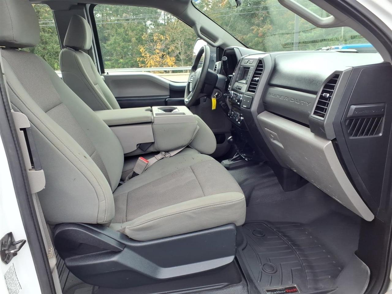 Ford Super Duty F-450 DRW XL 4WD SuperCab 192" WB 84" CA 2018