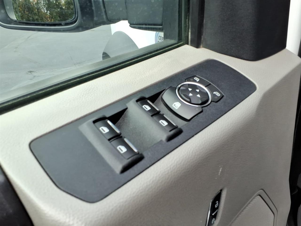 Ford Super Duty F-450 DRW XL 4WD SuperCab 192" WB 84" CA 2018