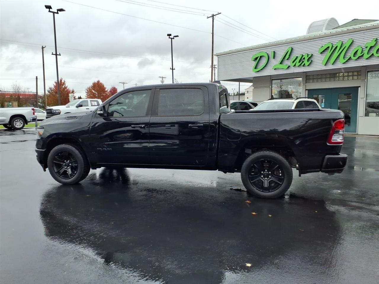RAM 1500 Big Horn 4x4 Crew Cab 5'7" Box 2020