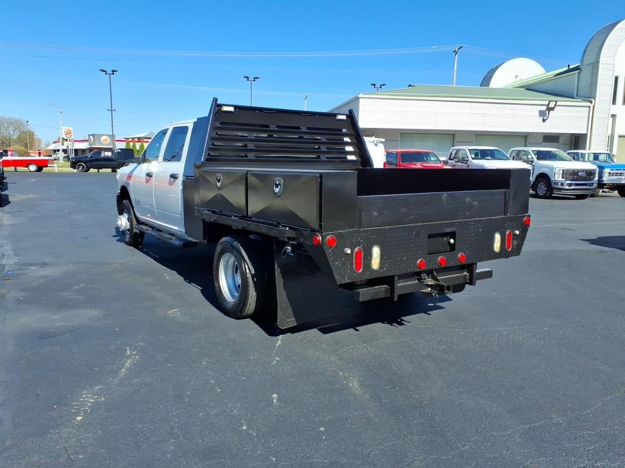 RAM 3500 Tradesman 4WD Crew Cab 60" CA 172.4" WB 2019