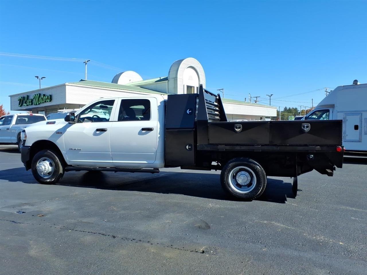 RAM 3500 Tradesman 4WD Crew Cab 60" CA 172.4" WB 2019