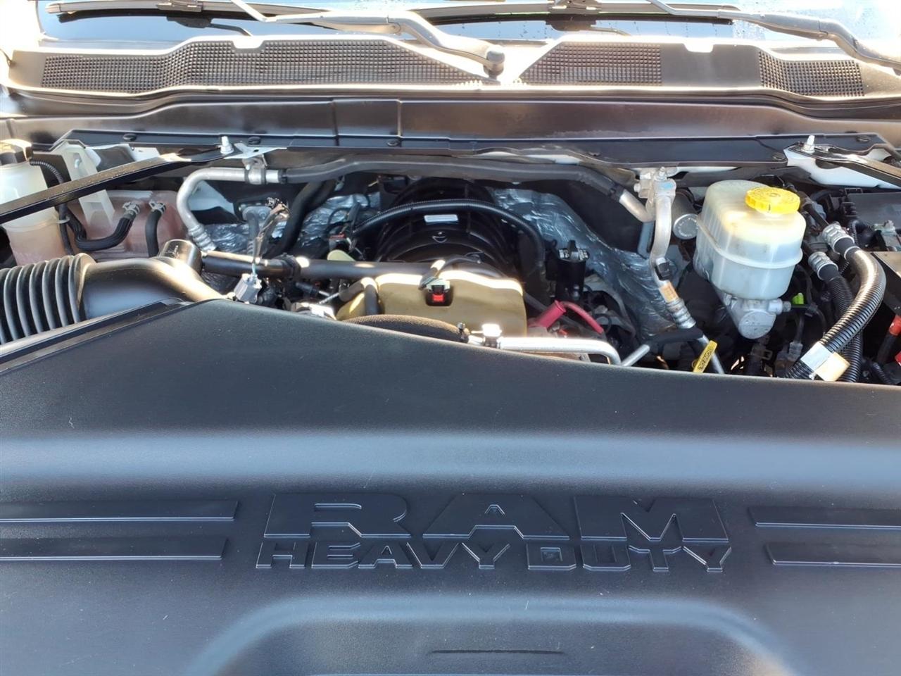 RAM 3500 Tradesman 4WD Crew Cab 60" CA 172.4" WB 2019