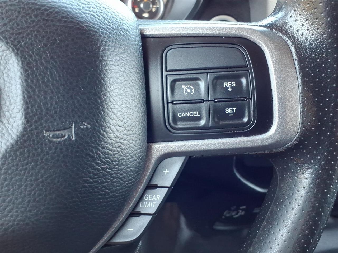 RAM 3500 Tradesman 4WD Crew Cab 60" CA 172.4" WB 2019