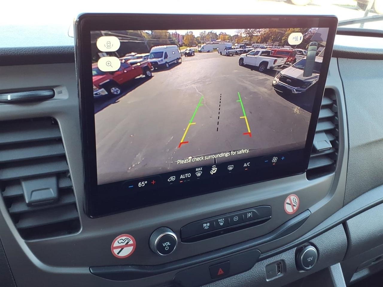Ford Transit Passenger Wagon T-350 148" Med Roof XLT RWD 2022