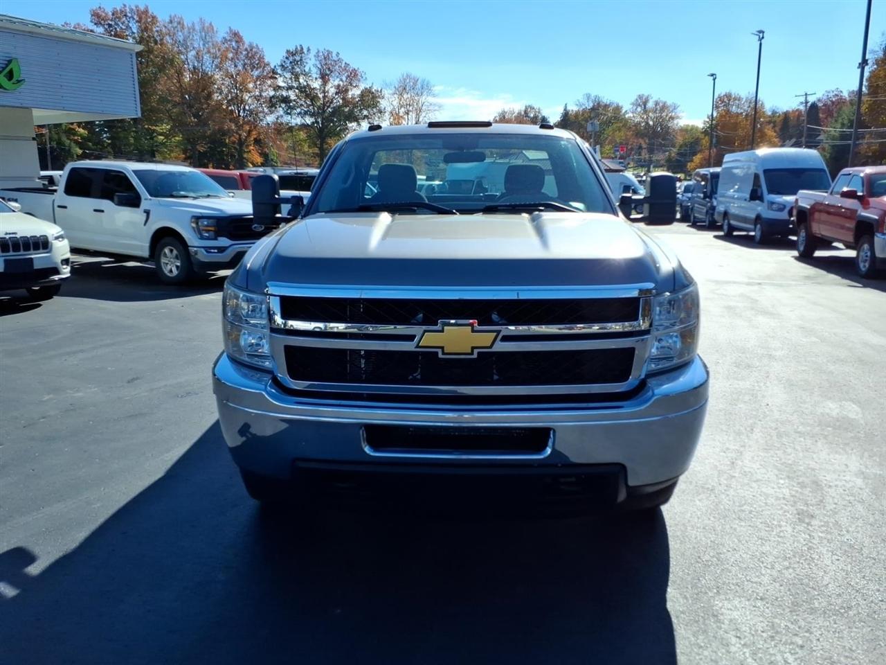 Chevrolet Silverado 2500HD 4WD Reg Cab 133.7" Work Truck 2012