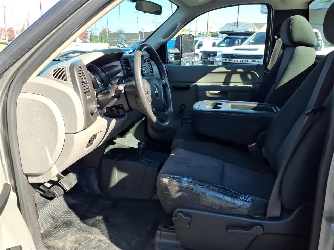Chevrolet Silverado 2500HD 4WD Reg Cab 133.7" Work Truck 2012
