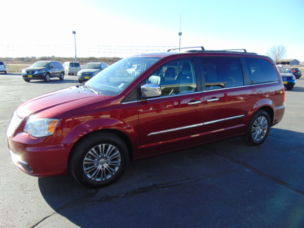 2014 Chrysler Town & Country photo 4