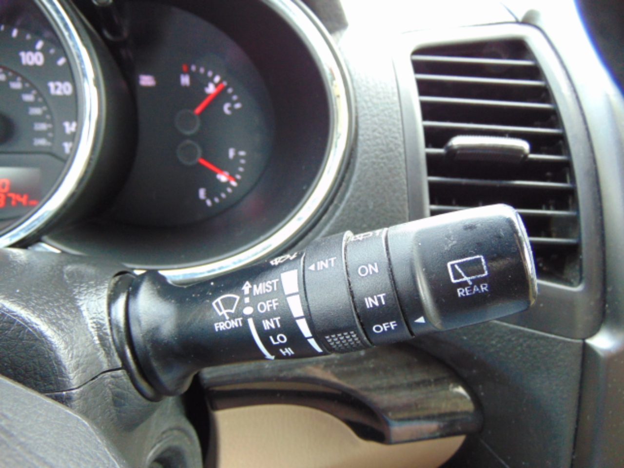 Kia Sorento LX 2WD 2013