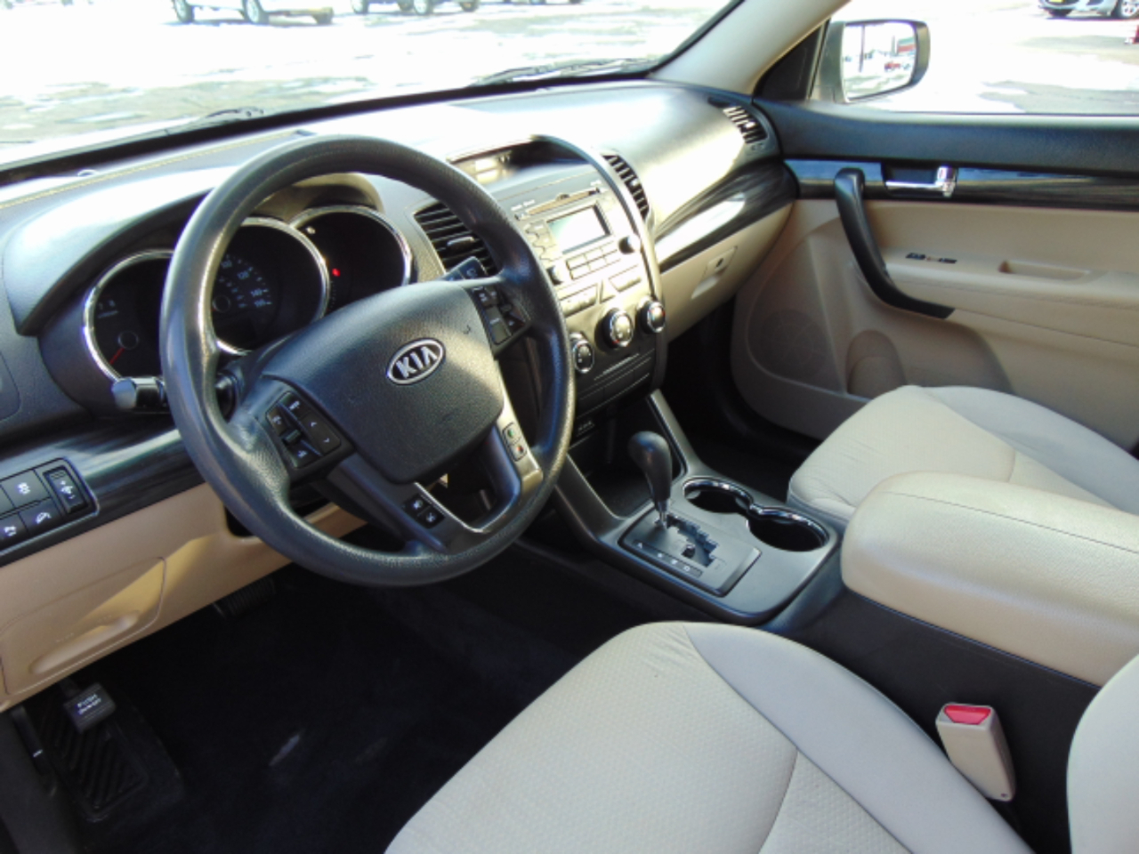 Kia Sorento LX 2WD 2013