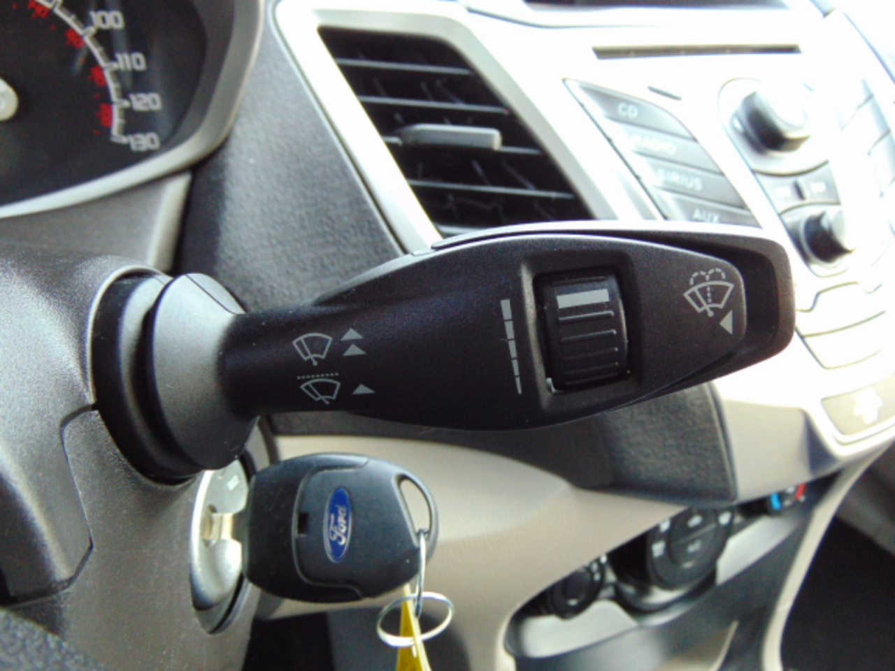 Ford Fiesta SE Hatchback 2012