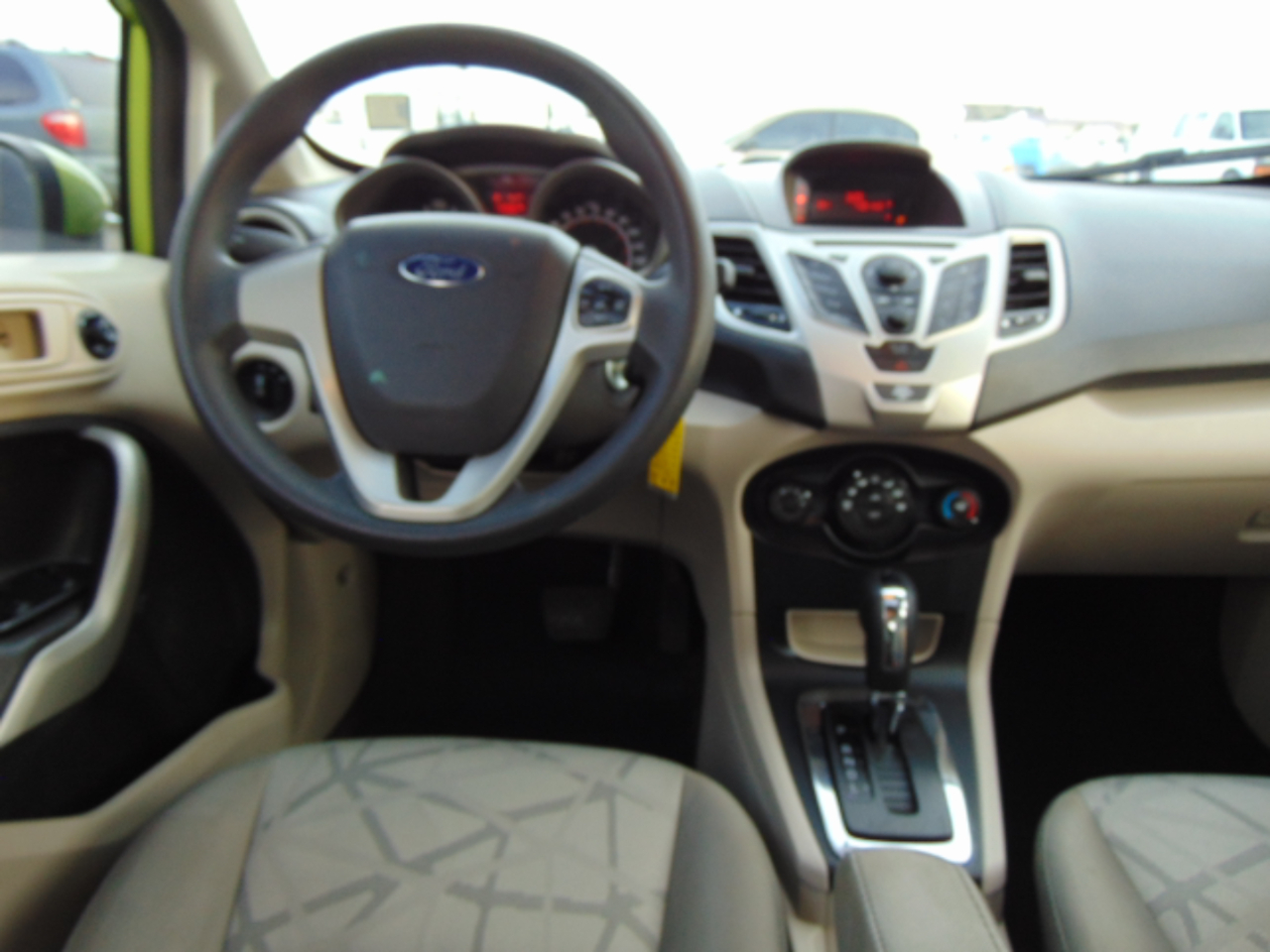 Ford Fiesta SE Hatchback 2012