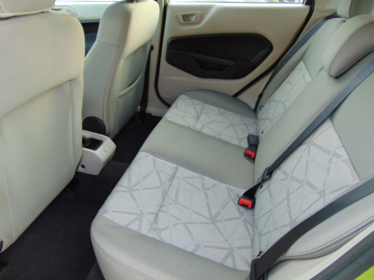 Ford Fiesta SE Hatchback 2012