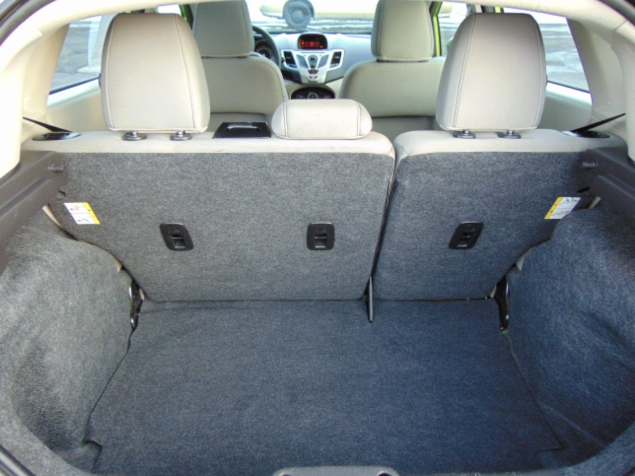 Ford Fiesta SE Hatchback 2012