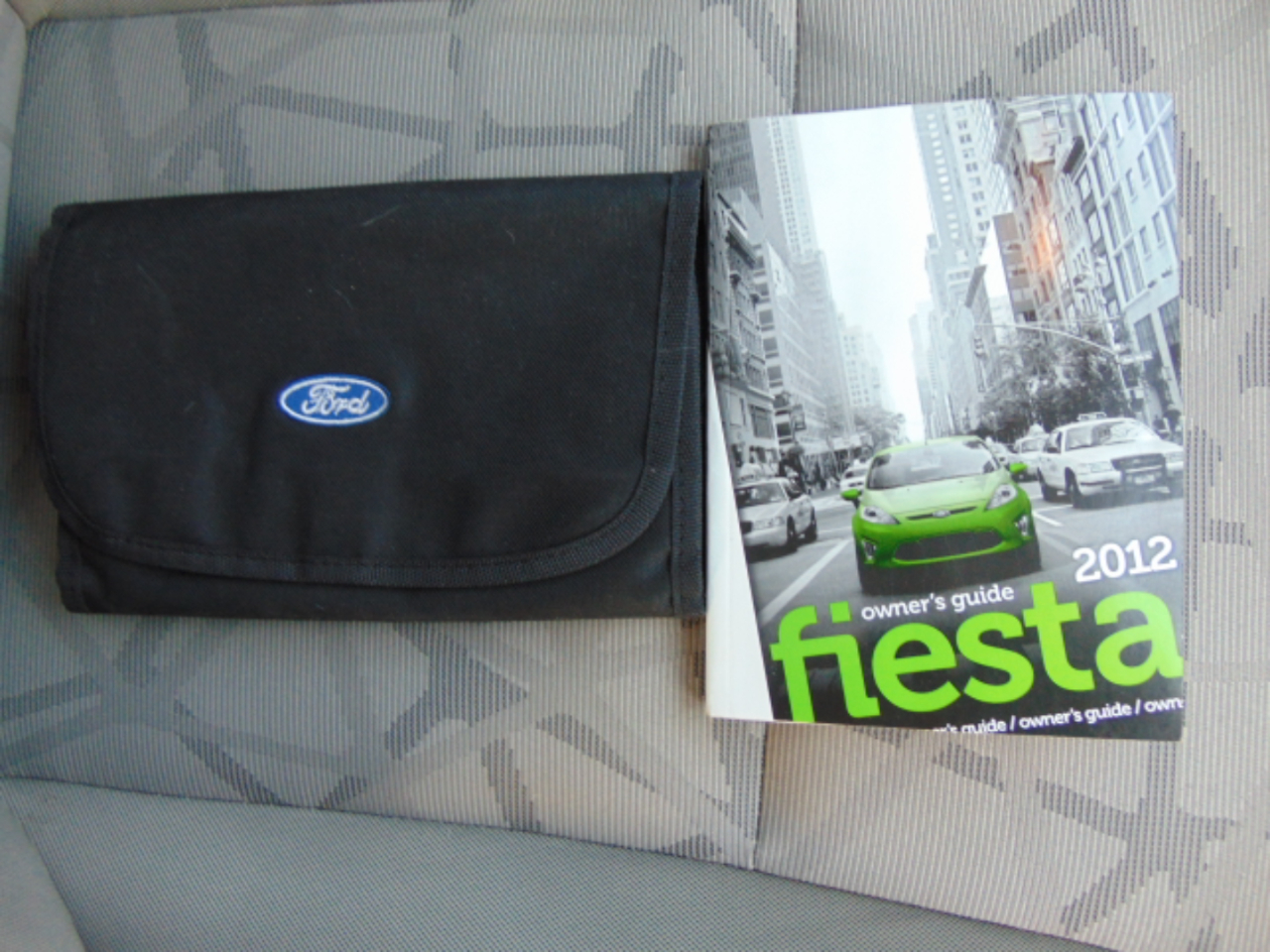 Ford Fiesta SE Hatchback 2012