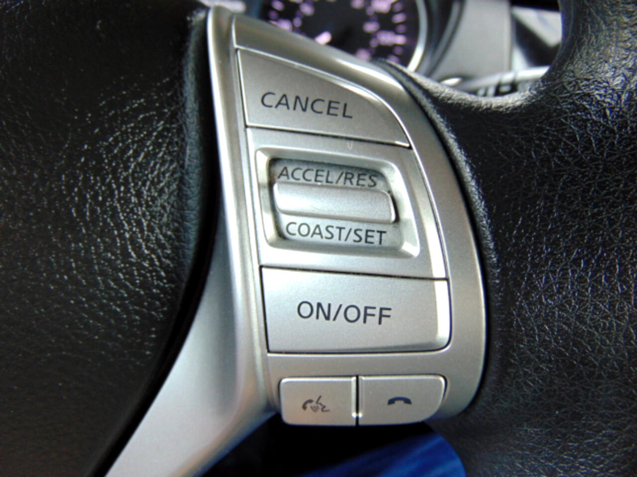 Nissan Rogue SV 2WD 2015