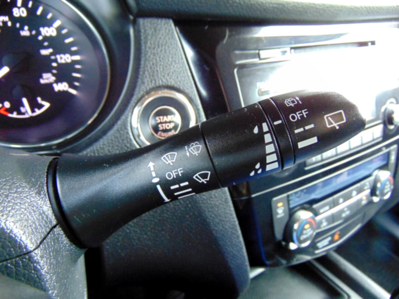 Nissan Rogue SV 2WD 2015