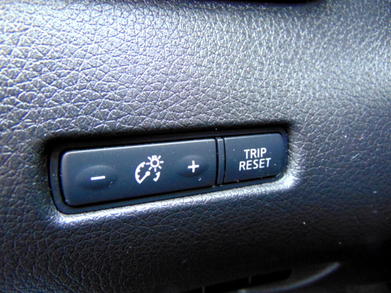 Nissan Rogue SV 2WD 2015